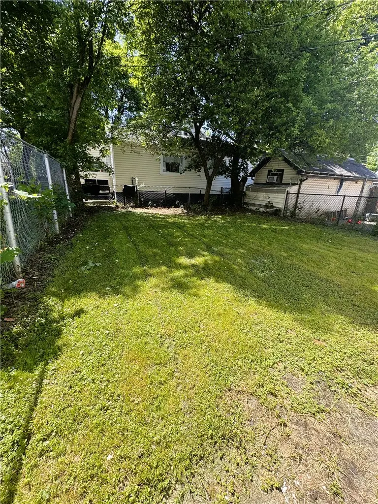 13 Willow Street, Rochester, NY 14606 - #3