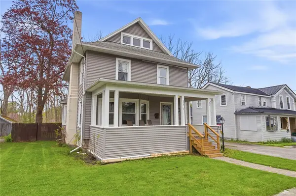 7 1/2 North Street, Le Roy, NY 14482