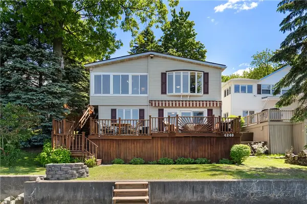 4240 E Lake Road, Livonia, NY 14487