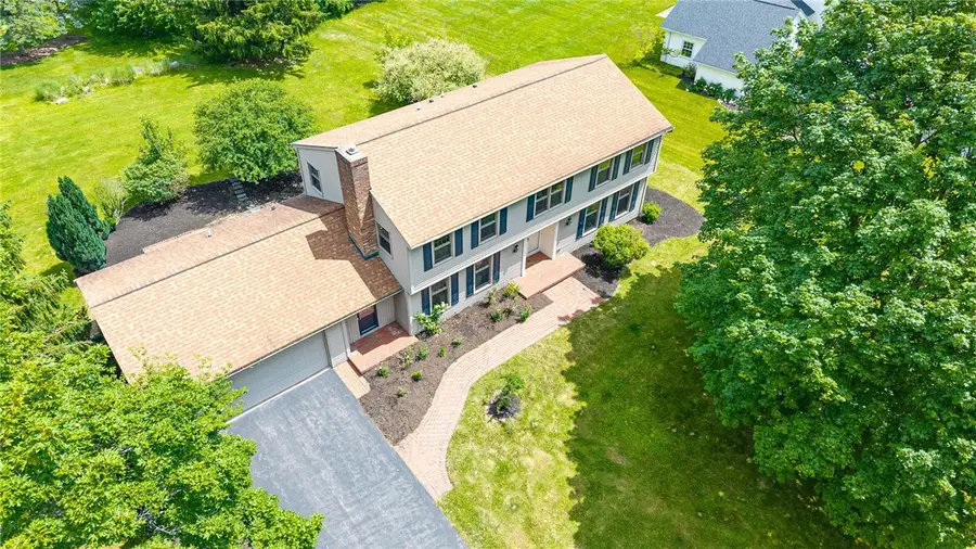 106 Stuyvesant Road, Pittsford, NY 14534 - #3