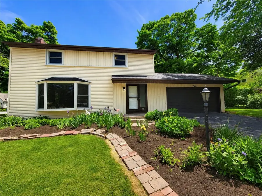 10 Blossom Circle W, Rochester, NY 14610 - #2