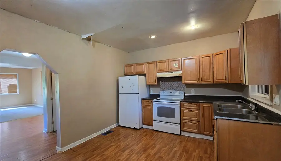 614 Winsor Avenue, Elmira, NY 14905 - #3