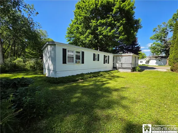 2 Brookside #2, Jamestown, NY 14701