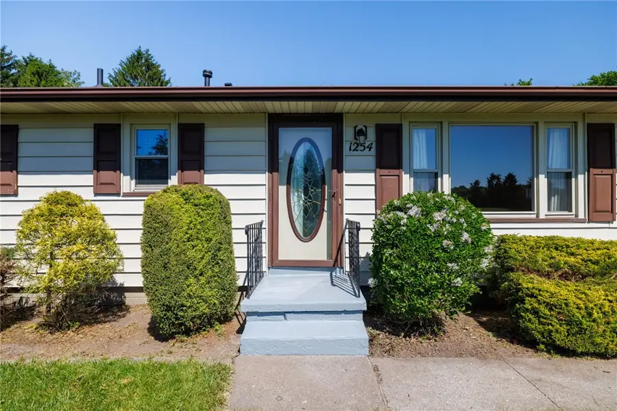 1254 Shoecraft Rd, Webster, NY 14580 - #3