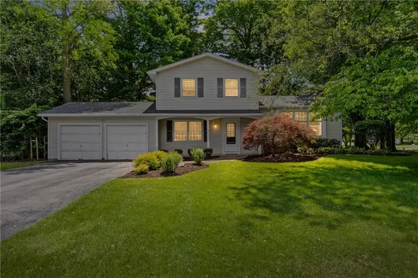 6149 Barkwood Court, Farmington, NY 14425