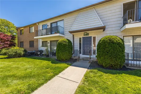 29-3 Great Wood Court, Fairport, NY 14450