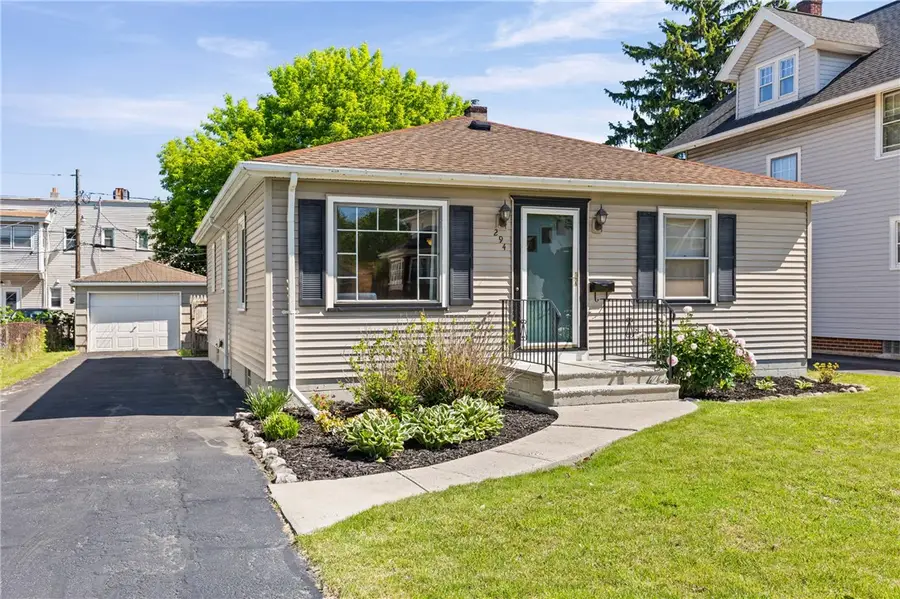 294 Hurstbourne Rd, Rochester, NY 14609 - #2
