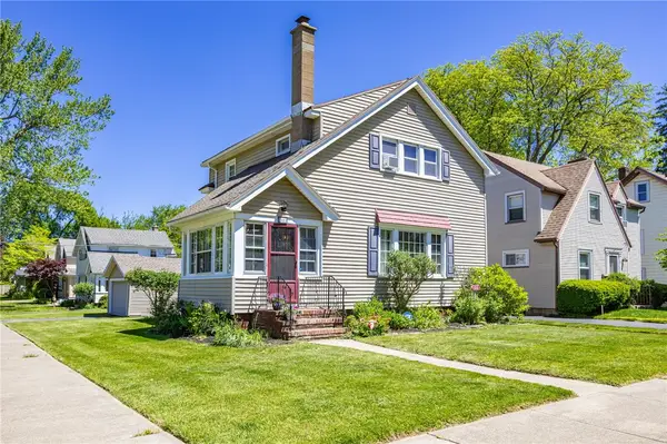 66 Hardison Road, Rochester, NY 14617