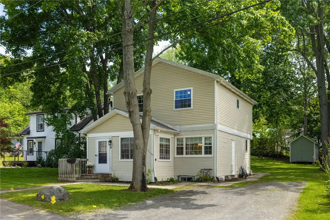 6 Jackson Place, Fairport, NY 14450 - #1