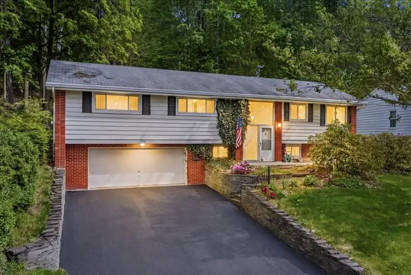 916 Chestnut Lane, Vestal, NY 13850 - #1