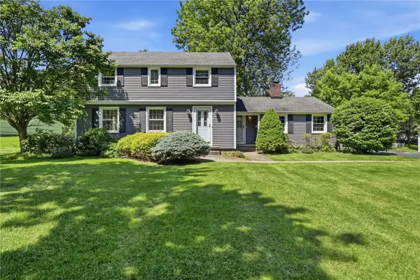 25 Maryvale Drive, Webster, NY 14580