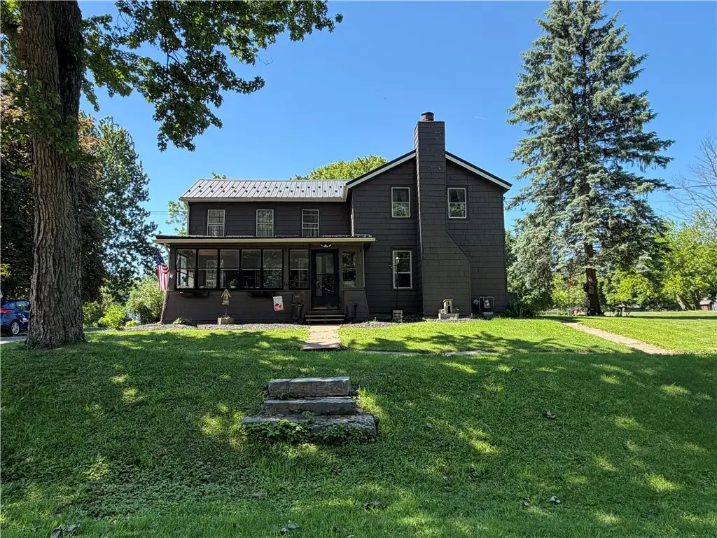 14 Seneca St, Seneca Falls, NY 13148 - #1