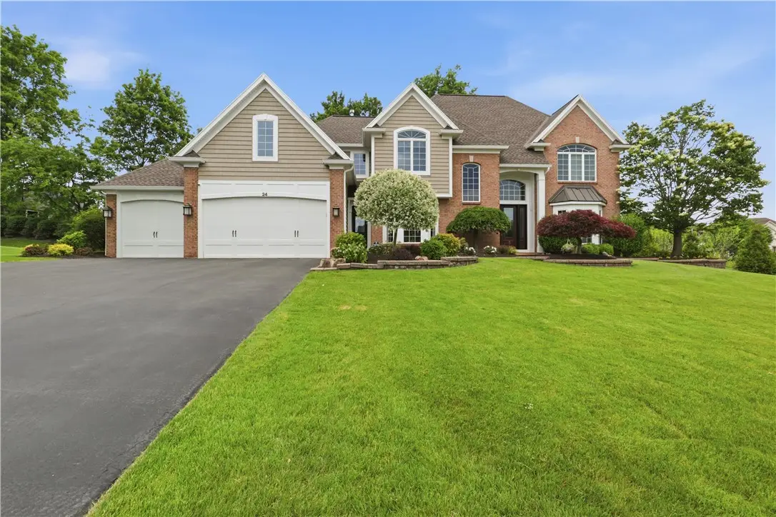 24 Mount Liberty Dr, Penfield, NY 14526 - #1