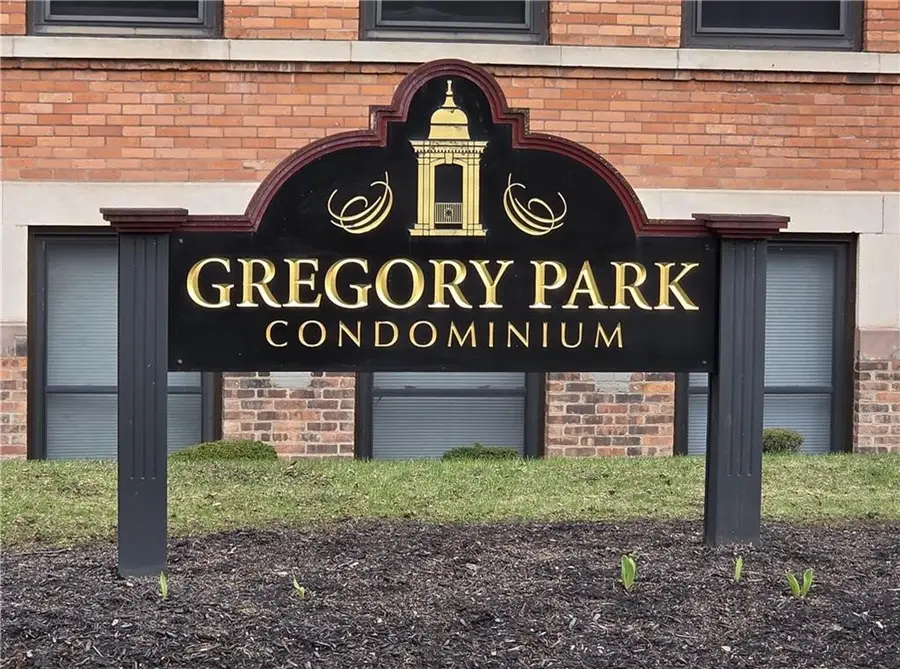 3 Gregory Park, Rochester, NY 14620 - #2