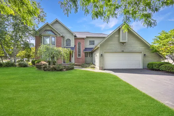 23 Wakecliffe Drive, Rochester, NY 14616