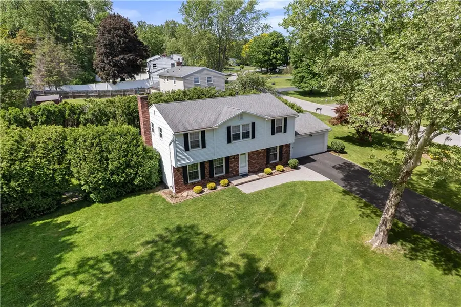 1 Michael Lane, Fairport, NY 14450 - #3