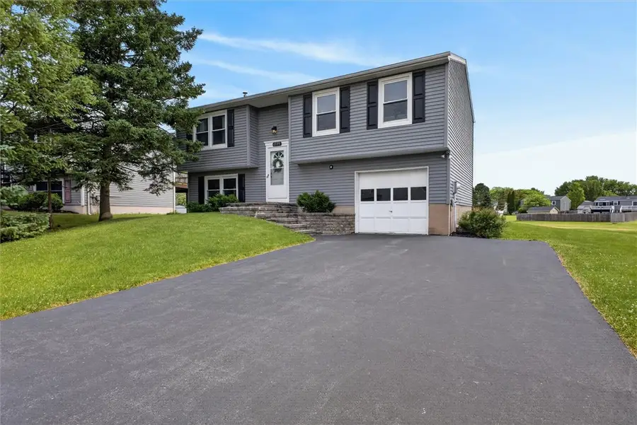 1599 Flaxen Drive, Farmington, NY 14425 - #2