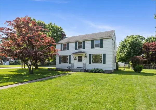 261 Rogers Parkway, Rochester, NY 14617