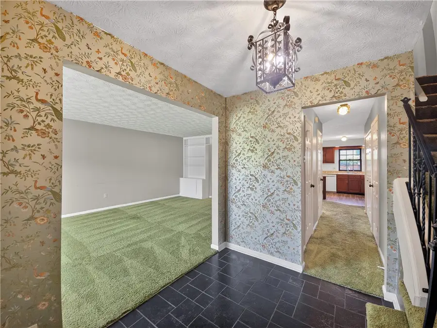 47 Huxley, Fairport, NY 14450 - #2