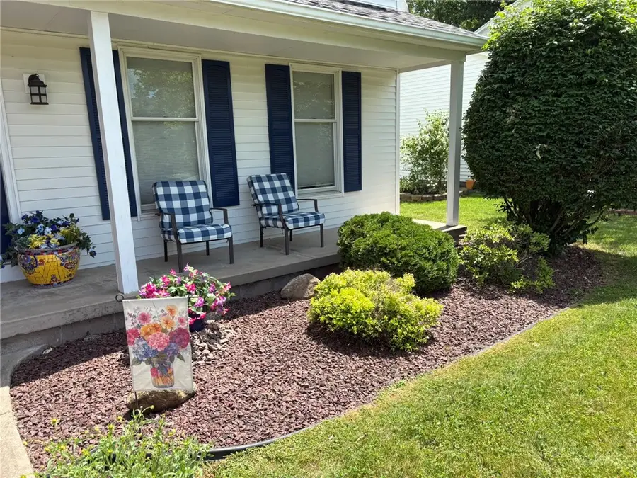 581 Bram Hall Drive, Rochester, NY 14626 - #3