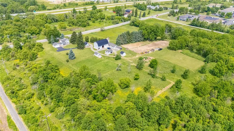 364 Island Cottage Road, Rochester, NY 14612 - #2