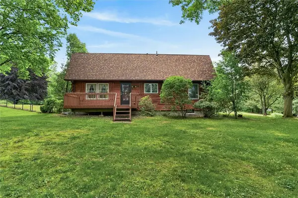 2203 Whitney Road E, Fairport, NY 14450