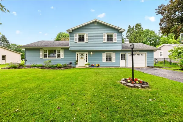 69 Brentwood Lane, Fairport, NY 14450