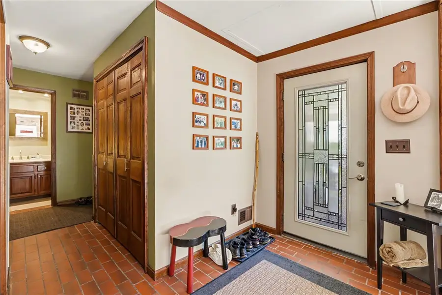 1722 Strong Road, Victor, NY 14564 - #2