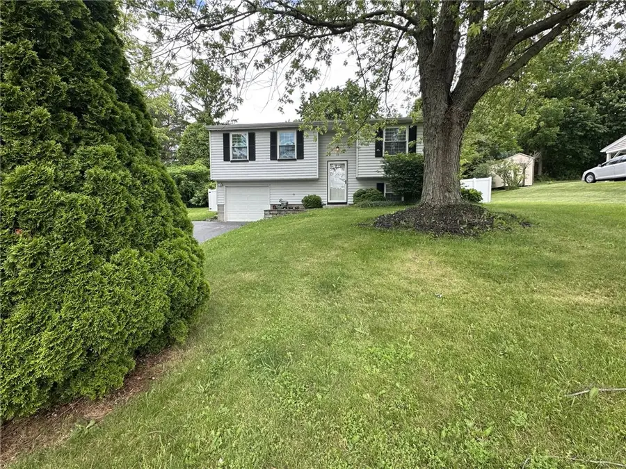 16 Falcon Drive, West Henrietta, NY 14586 - #2