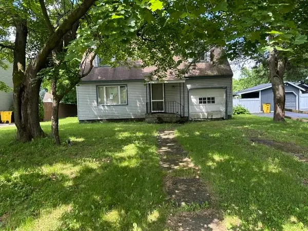 832 Maple Avenue, Elmira, NY 14904