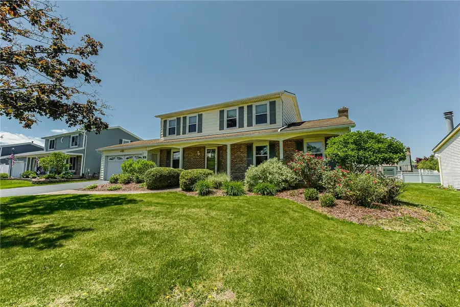 109 Seafarers Lane, Rochester, NY 14612 - #2