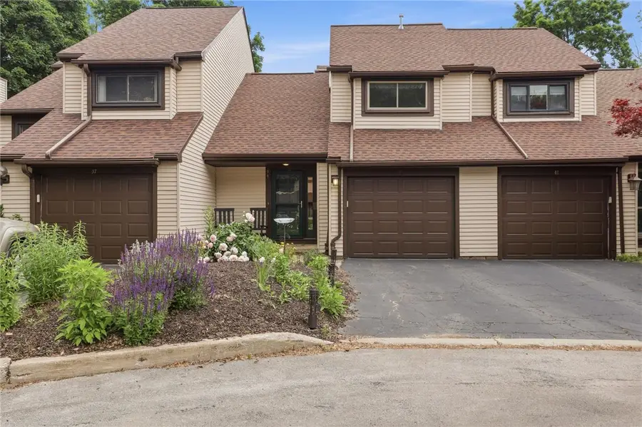 39 Menlo Pl, Rochester, NY 14620 - #2
