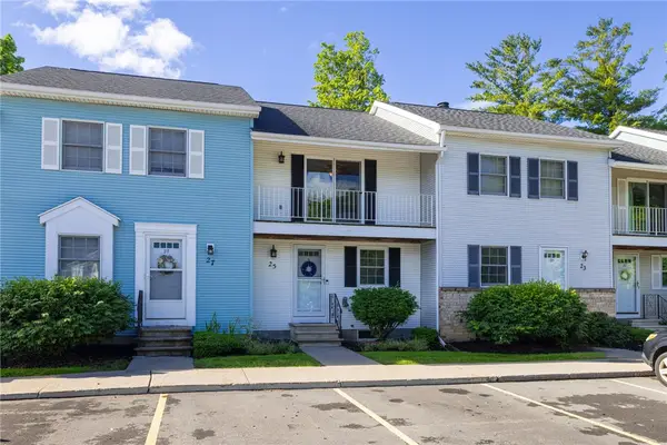 25 Southfield Drive, Webster, NY 14580