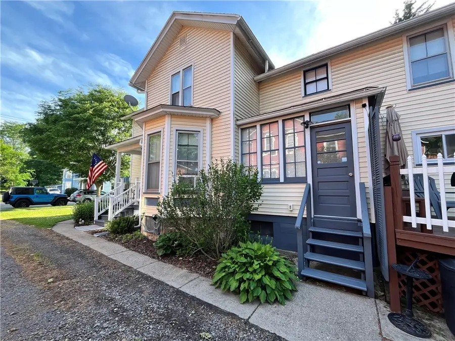 429 W Main Street, Palmyra, NY 14522 - #3
