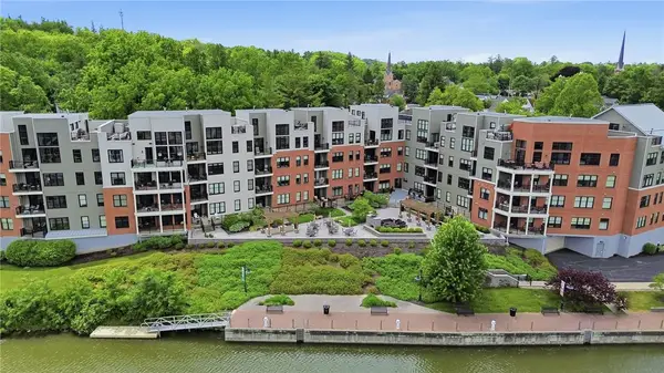 83 E Church Street #405, Fairport, NY 14450