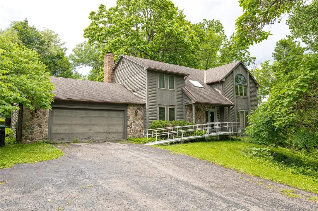 37 Freshfield, Fairport, NY 14450 - #1