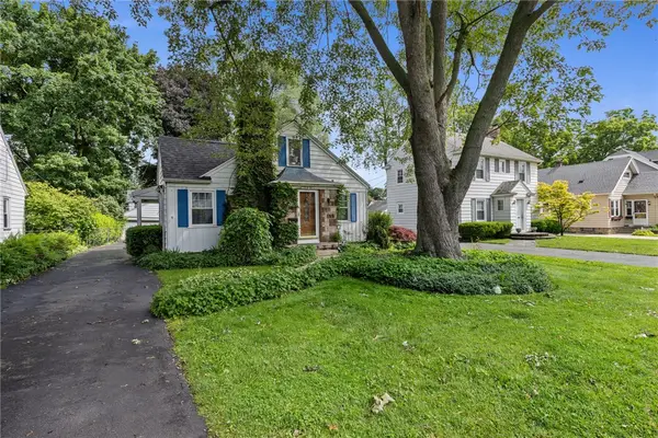 42 Sunset Drive, Rochester, NY 14618