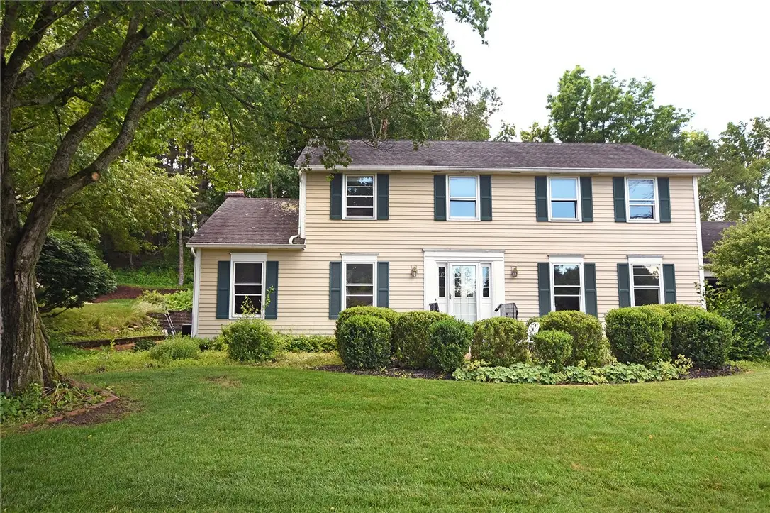 5 Wandering Trail, Pittsford, NY 14534 - #1
