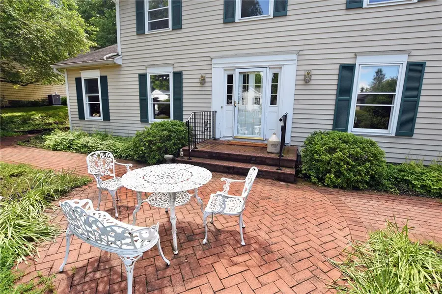 5 Wandering Trail, Pittsford, NY 14534 - #3