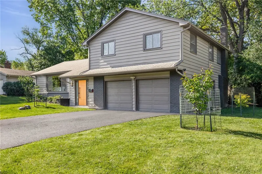 100 Hibiscus Dr, Rochester, NY 14618 - #2