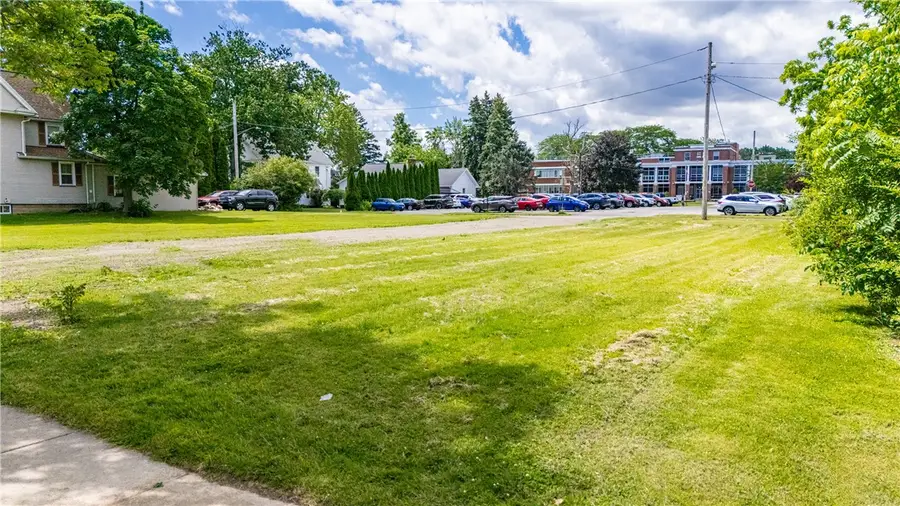 425 B Beach Avenue, Rochester, NY 14612 - #2