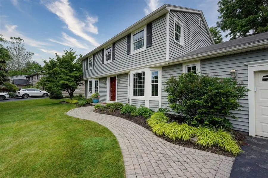 18 Concord Drive, Pittsford, NY 14534 - #2