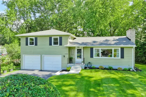 1038 Whalen Road, Penfield, NY 14526