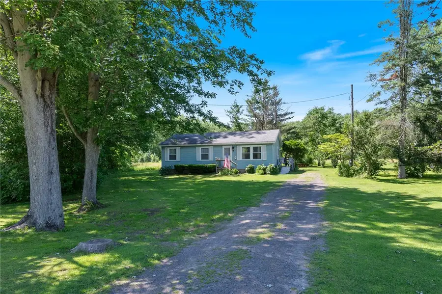 4043 Lakes Corners Rose Valley Road, Clyde, NY 14433 - #3