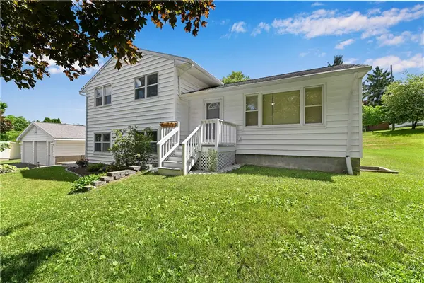 12 Orchard Lane, Penn Yan, NY 14527