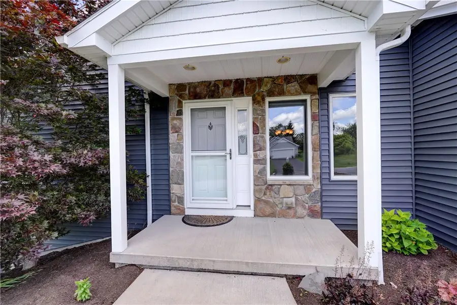 4538 Lake Ridge Drive, Canandaigua, NY 14424 - #2
