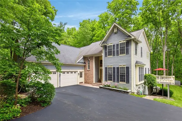 341 Thornebush Drive, Victor, NY 14564