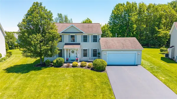 1154 Sweet Creek Circle, Webster, NY 14580