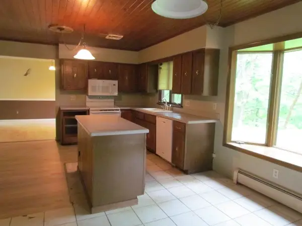 452 Carlsam Drive, Rochester, NY 14609