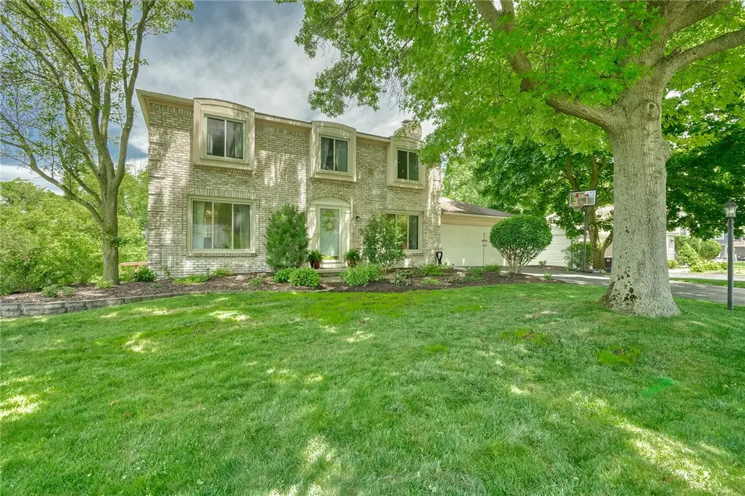 28 Black Mallard Circle, Fairport, NY 14450 - #1